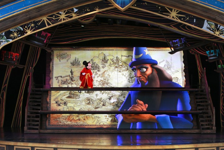 Mickey And The Magical Map Show 1